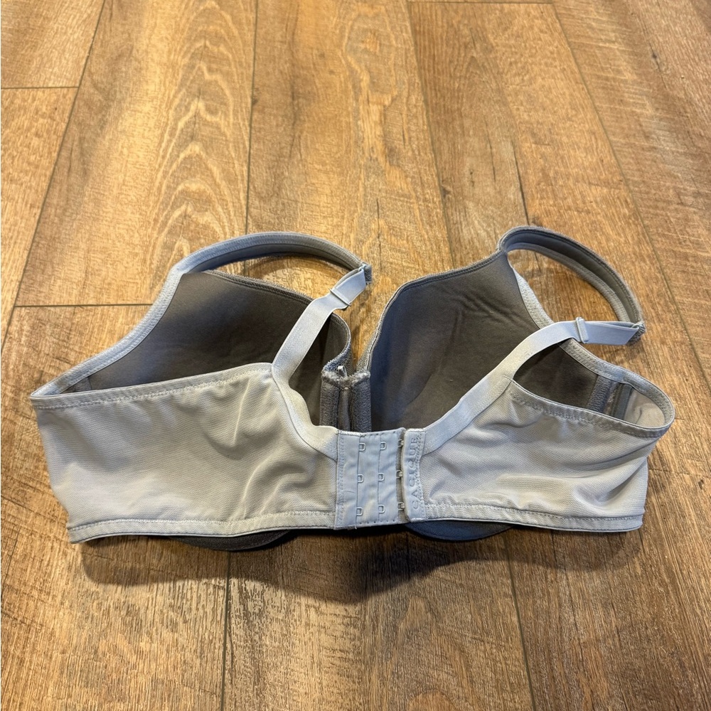 Women’s Gray Cacique Lace Bra Underwire Size 42D - Picture 6 of 9